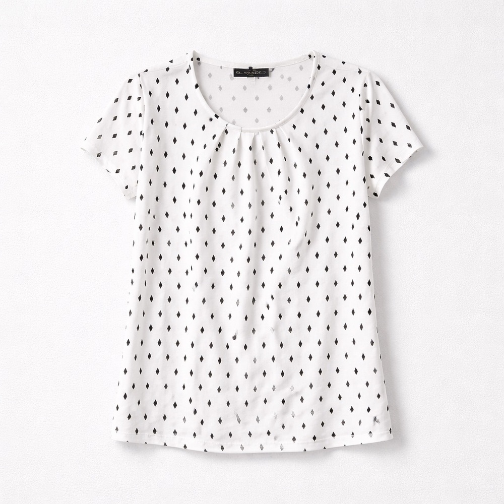 Women's White Short Sleeve Scoop Neck Tee with Black Diamond Motif